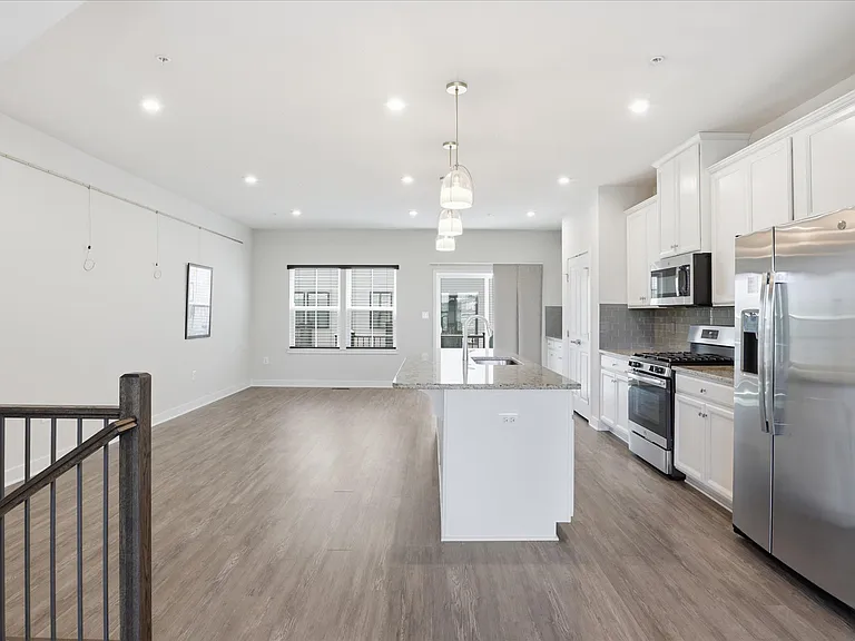 4702 Towne Park Rd — Photo 17