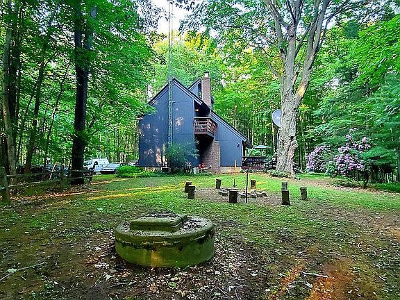 Well head and fire ring