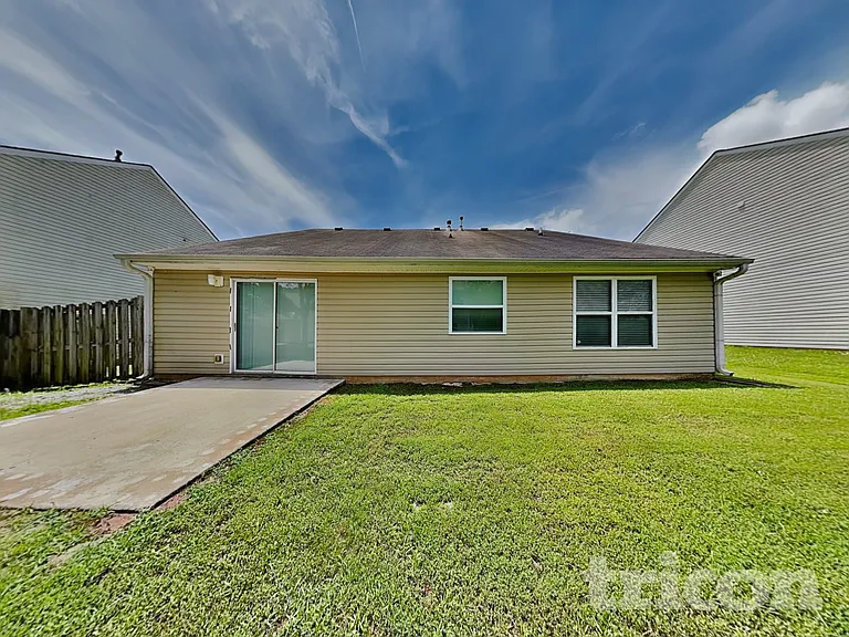 3692 Tullamore Ln — Photo 15