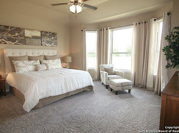 5th image of 505 Briar Ln