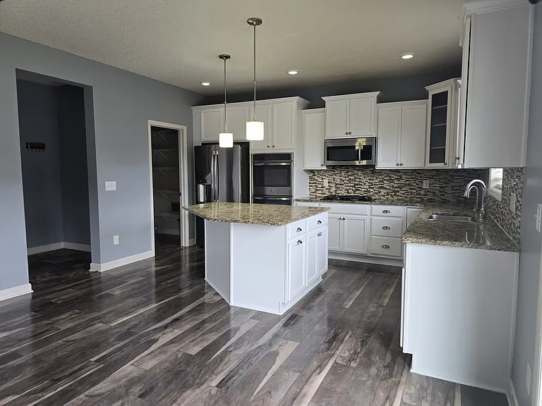 16574 Elm Creek Ct — Photo 3