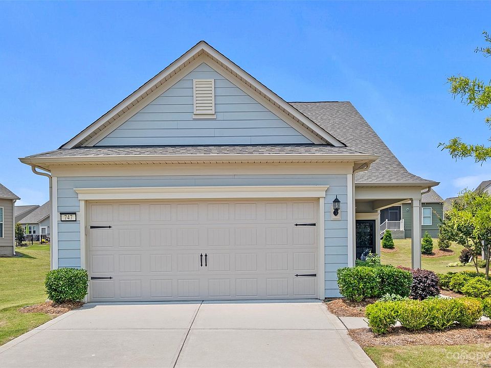 1st image of 747 Birchway Dr