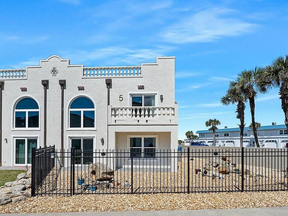 1st image of 5 Sunny Beach Dr