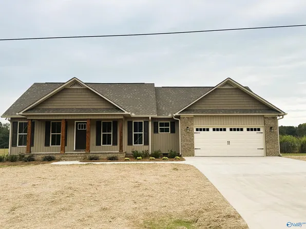 3359 Joel St, Hokes Bluff, AL 35903