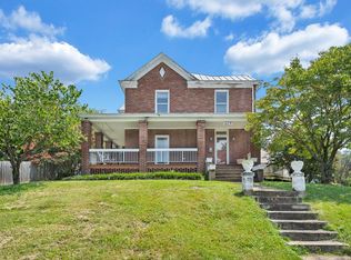 624 S Maple St, Vinton, VA 24179