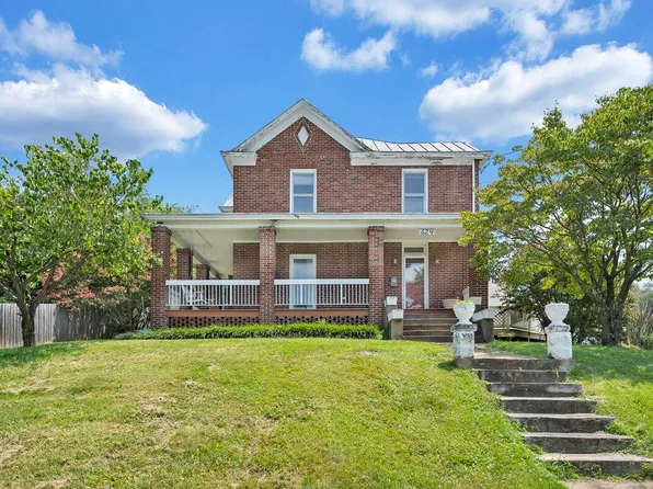 624 S Maple St, Vinton, VA 24179