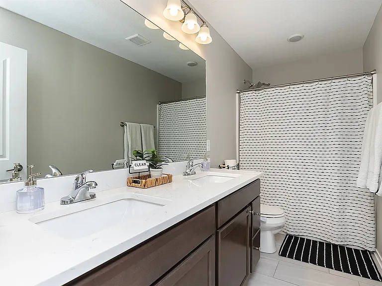 220 Amberwood Dr — Photo 8