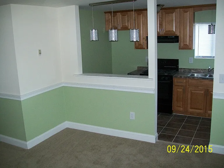 4027 Macarthur Ave — Photo 5
