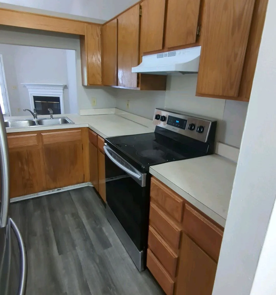 510 Park Court - 1 — Photo 4