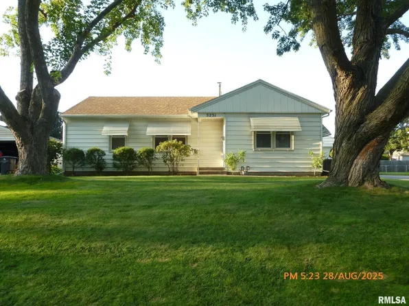 3231 38th Ave, Rock Island, IL 61201