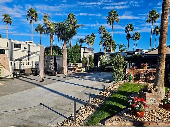 2nd image of 69411 Ramon Rd #724