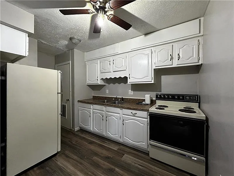 2 bed, $650 — Photo 4