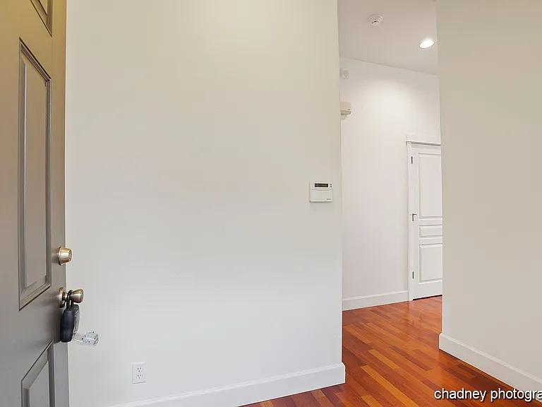 10104 SE Bristol Loop — Photo 4