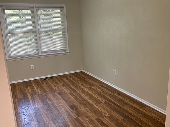 4th image of 8565 Gradien Dr #16B
