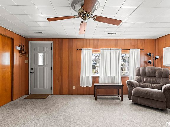 5th image of 527 Wood Ave