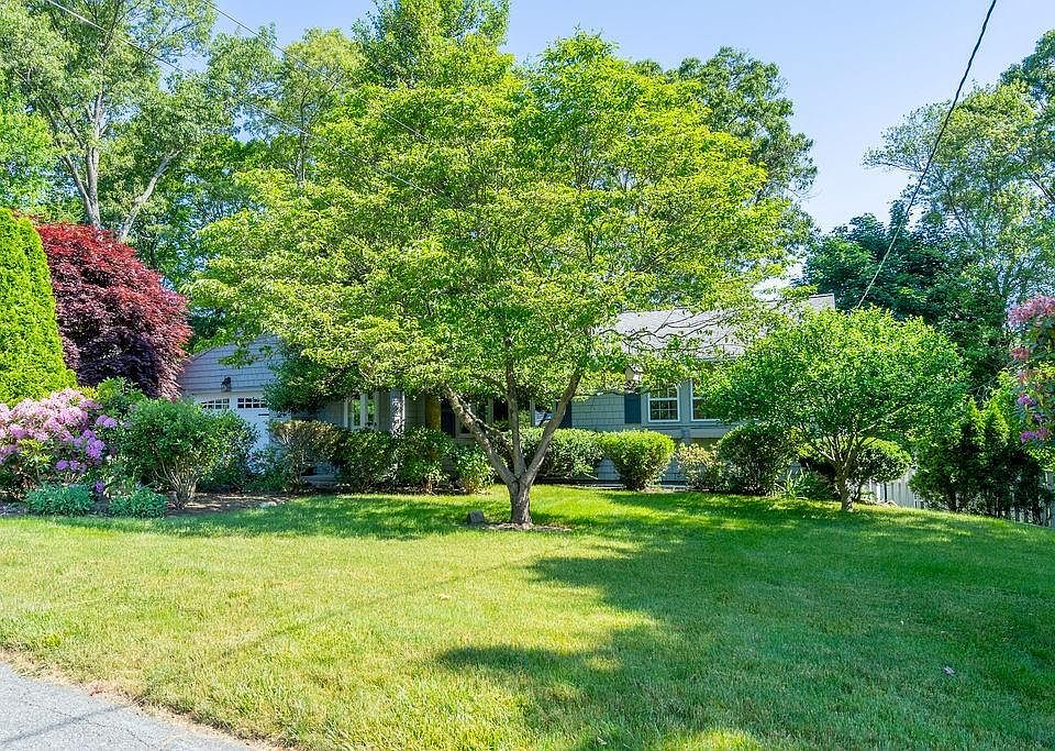43 Verndale Dr, East Greenwich, RI 02818 Zillow