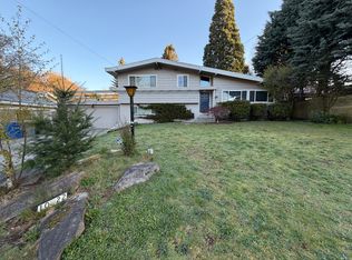 10922 SE 4th St, Bellevue, WA 98004