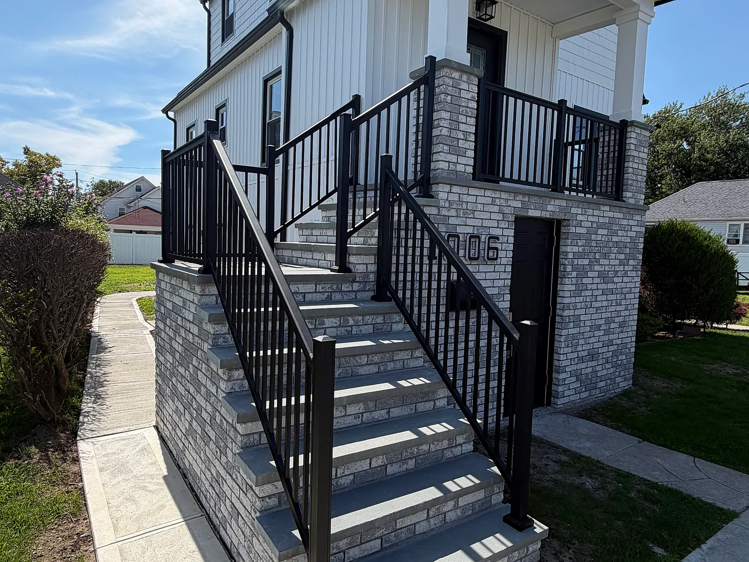 4 bed, $4,250 — Photo 2
