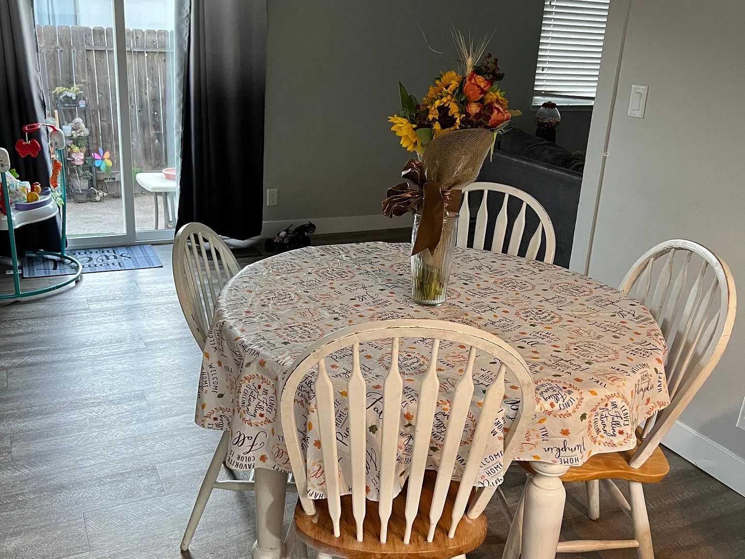 2 bed, 1200 sqft, $2,395 — Photo 3