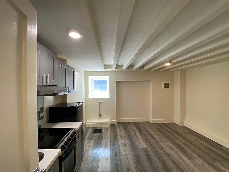 2312-14 Ellsworth Street — Photo 33