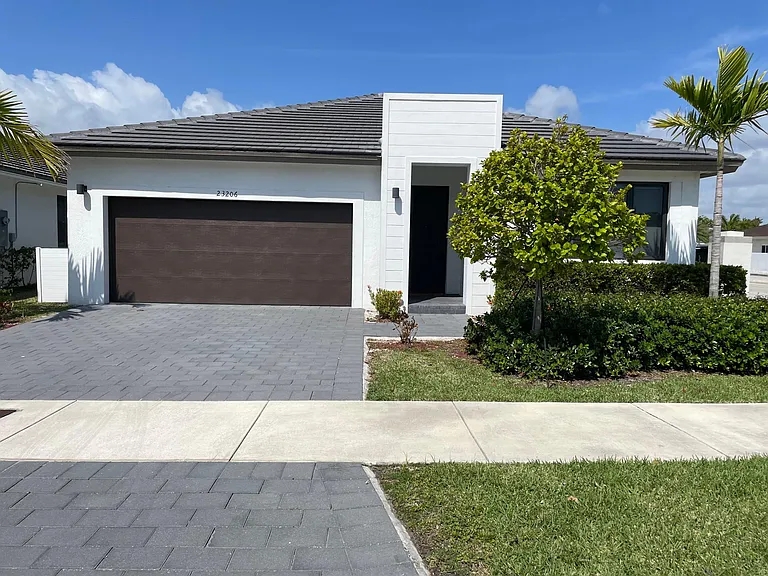 23206 SW 108th Ave — Photo 1