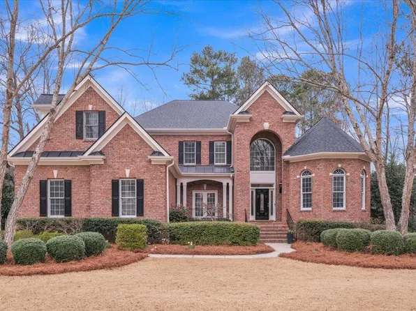 104 Parmalee Ct, Cary, NC 27519