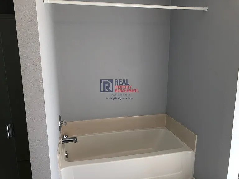313 Dakota Ridge Dr — Photo 11