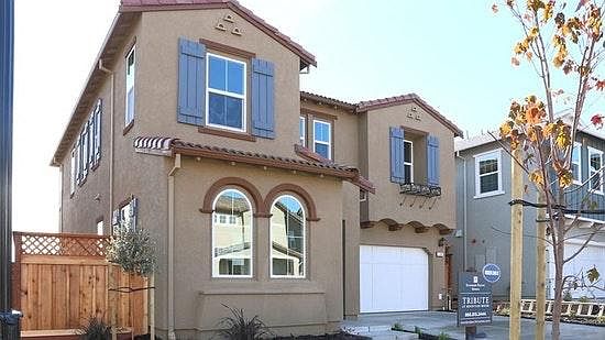 2nd image of 138 W Ladd Dr #138