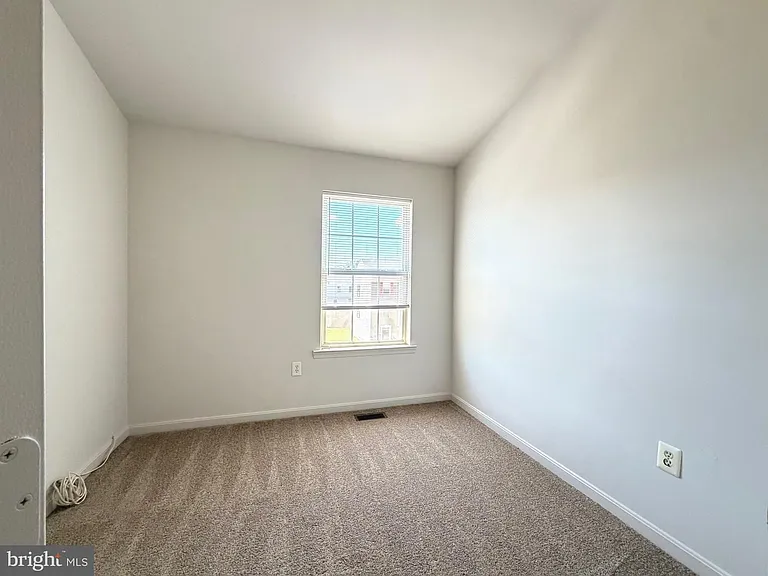 188 Pinecove Ave — Photo 11
