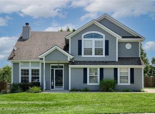 4445 SW Rivulet Dr, Lees Summit, MO 64082