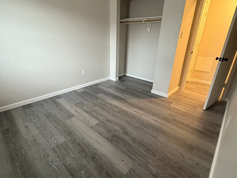 813 S Grosvenor Ct — Photo 36