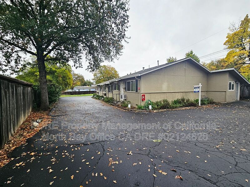 2nd image of 475 Eastlick St APT 2