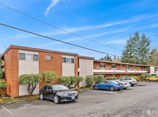 1121 SW 126th St APT 14, Seattle, WA