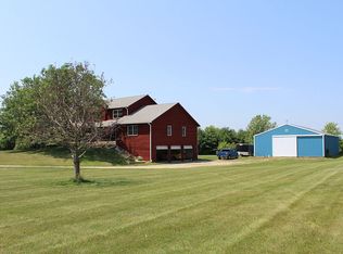 14002 Durkee Rd, Harvard, IL 60033