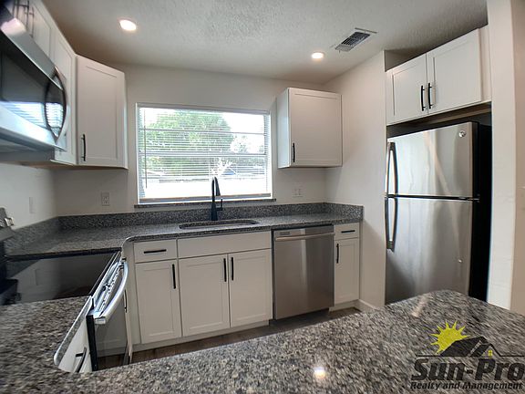 5th image of 5222 Isabelle Ave #B