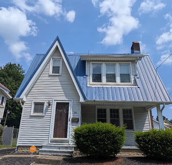 367 Laird Ave SE — Photo 10