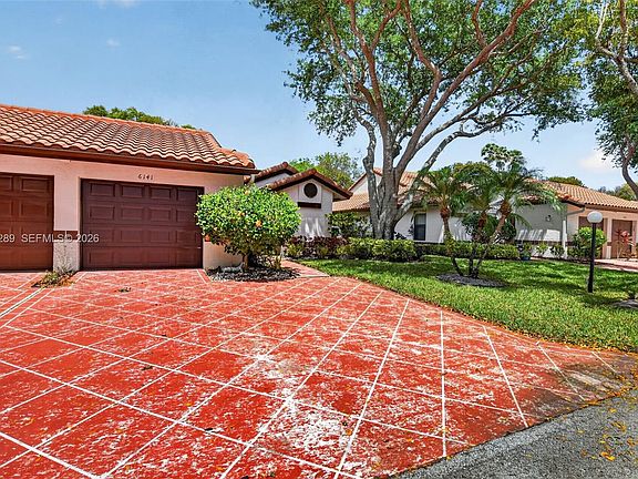 2nd image of 6141 Sunny Pointe Cir