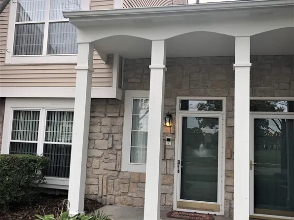 56727 Scotland Blvd, Shelby Township, MI 48316