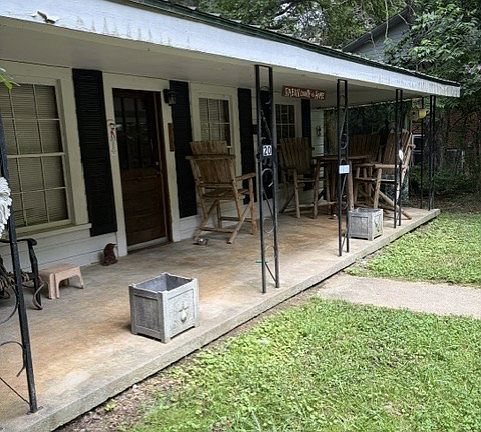 3rd image of 20 S Scruggs St