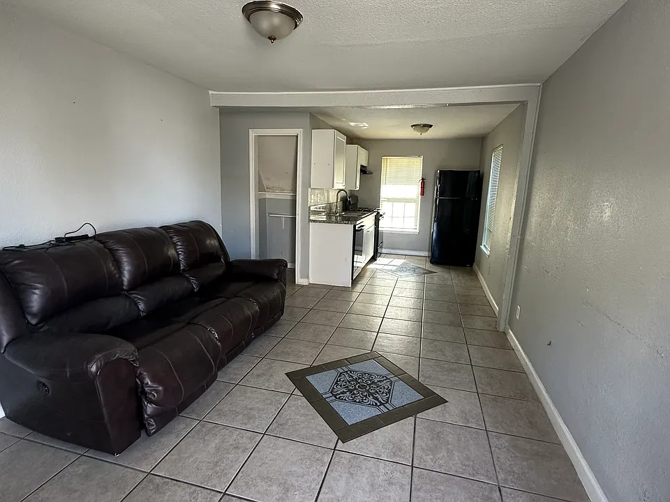 5501 Avenue N 1/2 #3