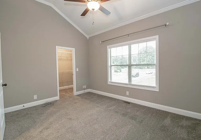 180 Dundee Dr — Photo 18