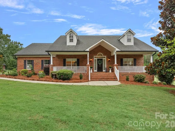 1100 Legacy Lake Dr, Monroe, NC 28110