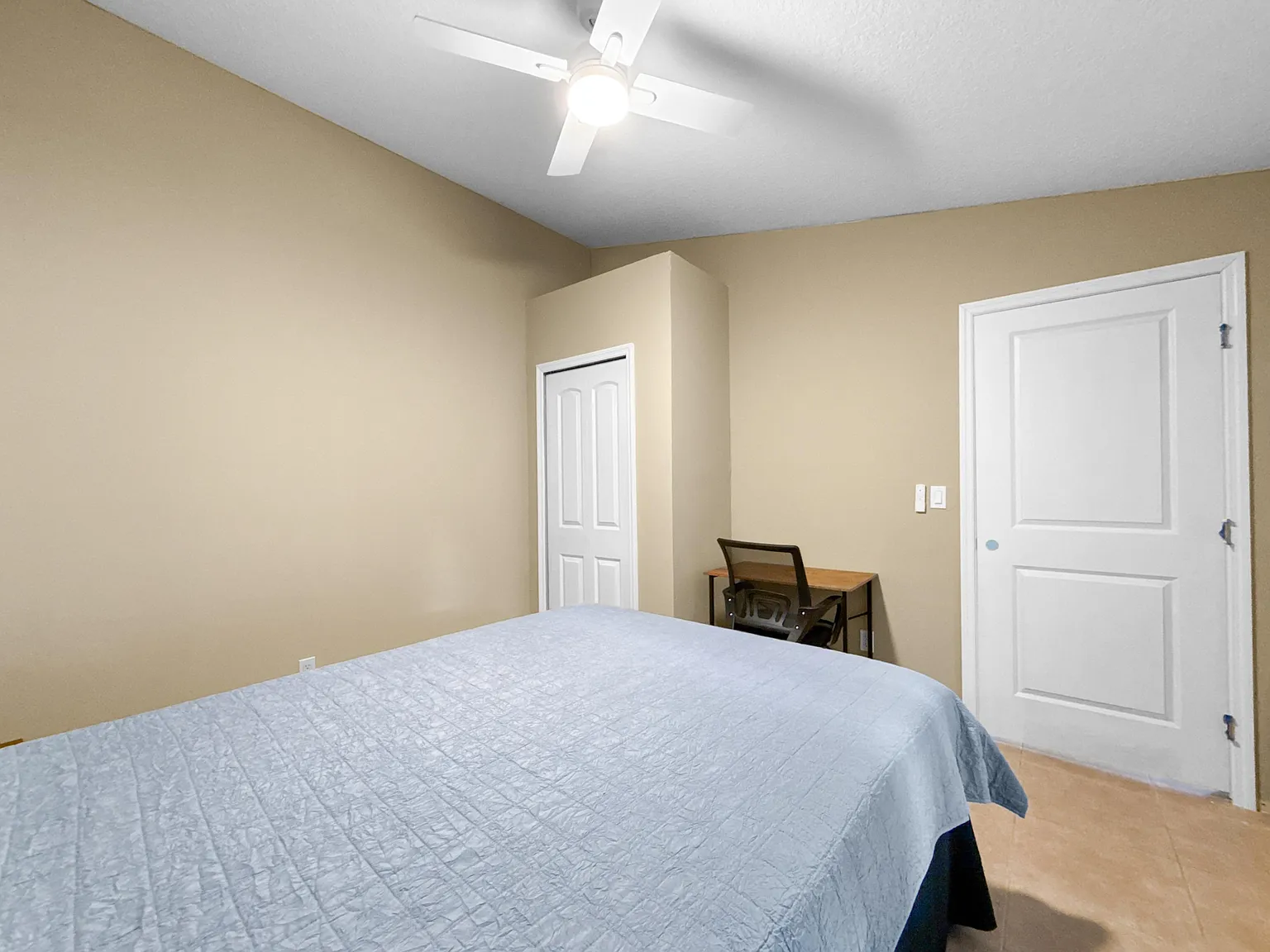 4 bed, 2.0 bath, 1608 sqft, $1,161 — Photo 1