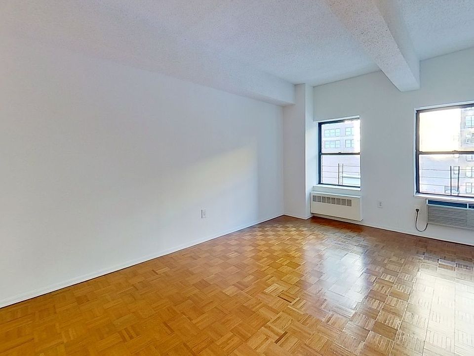 1st image of 360 W 34th St APT 4N