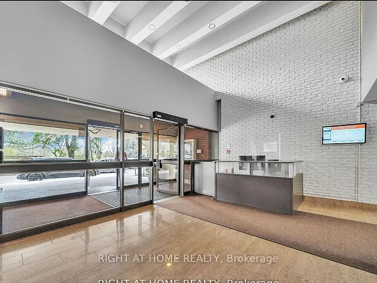 260 W Seneca Hill Dr #1415 — Photo 3