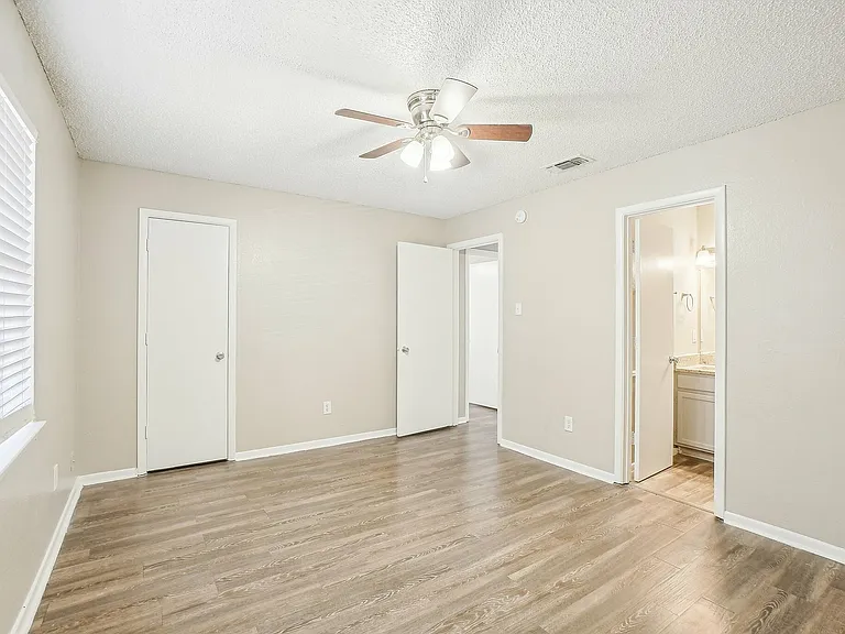 28-web-or-mls-Sappington Pl-024