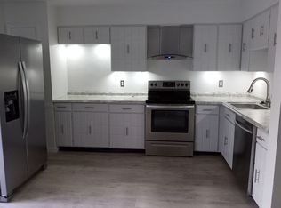 422 N Clay Ave, Kirkwood, MO 63122