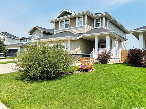 2nd image of 255 Eaton CRESCENT