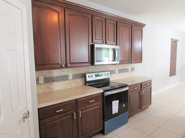 4175 Ventana Blvd — Photo 6