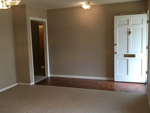 Formal dining/bonus
